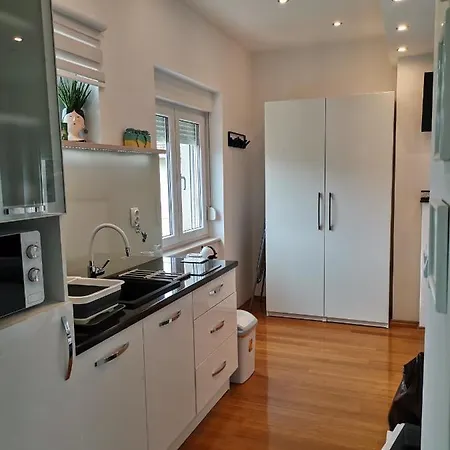 Vera Apartment